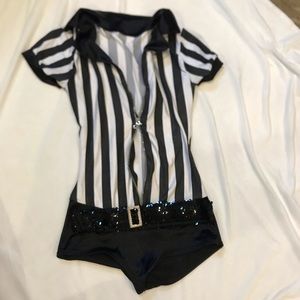 Referee Costume Size Small with Whistle and Belt